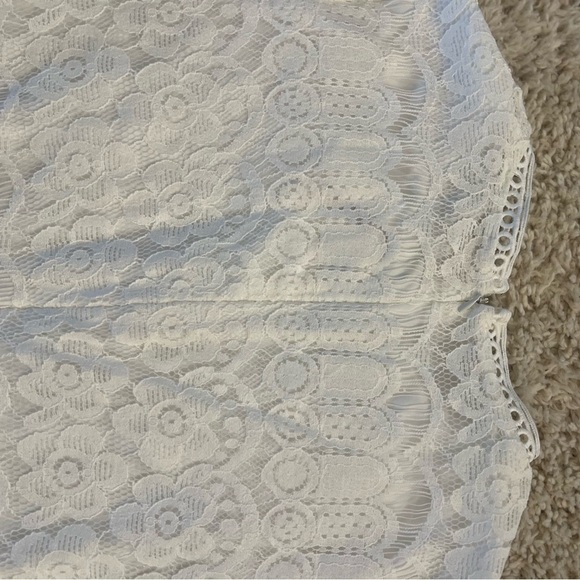 MOONRIVER DRESS SIZE JUNIOR LARGE BEAUTIFUL LACE NWT - Picture 15 of 16